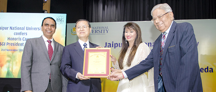 Jaipur national university
confers honorary doctorate in philosophy
upon President Ikeda